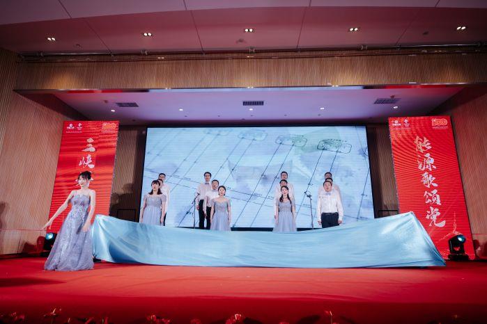 24.1、《我愛這藍(lán)色的海洋》江蘇運維公司